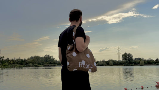 What's in My Beach Bag ?